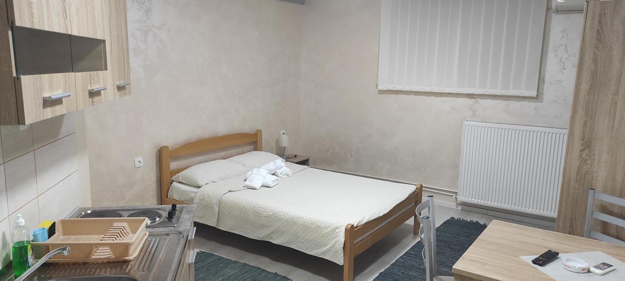 Apartment Flora 阿然德洛维克 外观 照片
